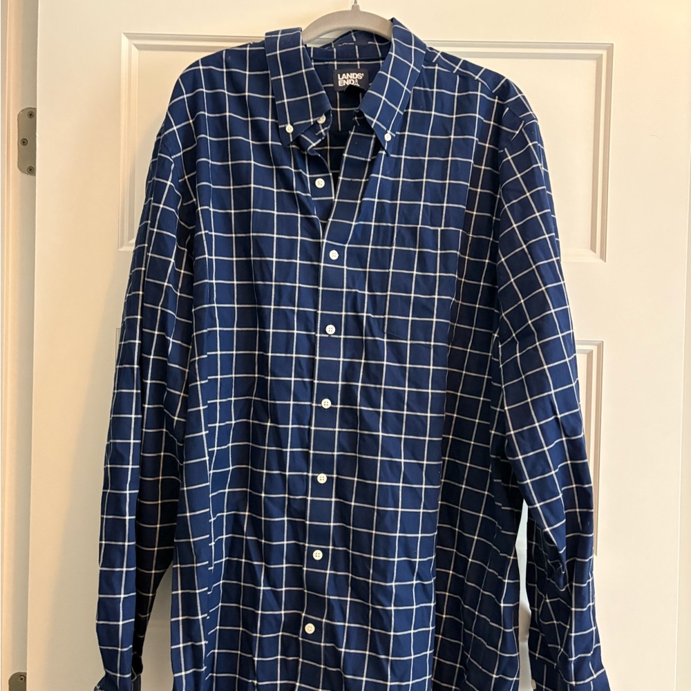 Lands' End Blue and White Casual Button Down Shirt XL‎ NWOT